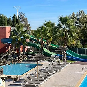 camping-l-arlesienne.fr-provencehotel.com/